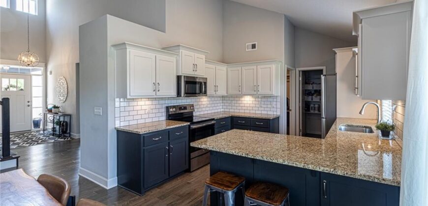 10524 N Randolph Avenue, Kansas City, MO 64157