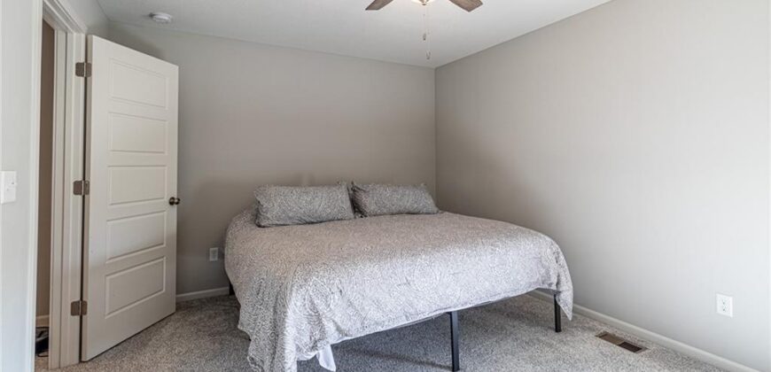 10524 N Randolph Avenue, Kansas City, MO 64157