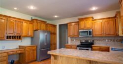 10760 N Laurel Avenue, Kansas City, MO 64157