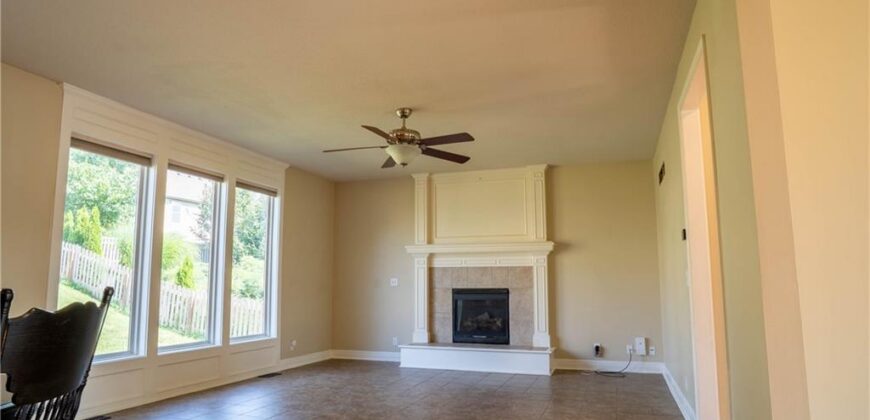 10760 N Laurel Avenue, Kansas City, MO 64157