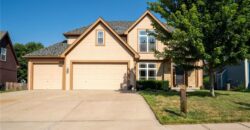 10760 N Laurel Avenue, Kansas City, MO 64157