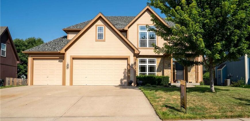 10760 N Laurel Avenue, Kansas City, MO 64157