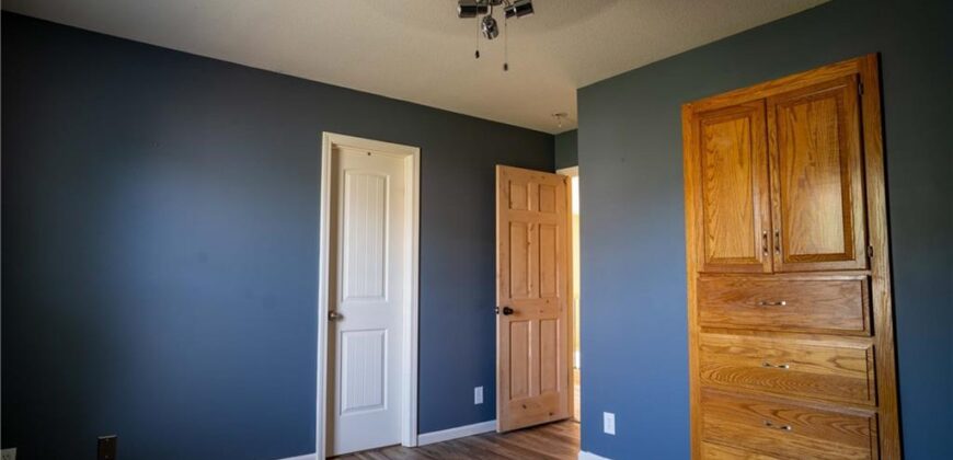 10760 N Laurel Avenue, Kansas City, MO 64157