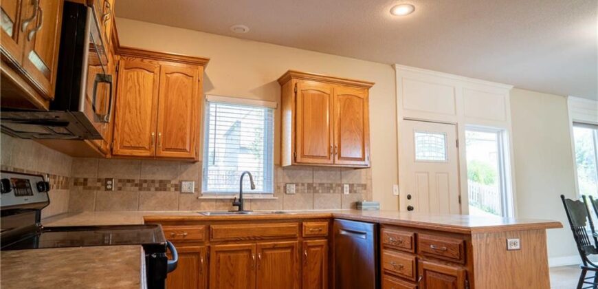 10760 N Laurel Avenue, Kansas City, MO 64157