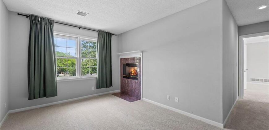 5404 Meadow Lake N/A, Parkville, MO 64152