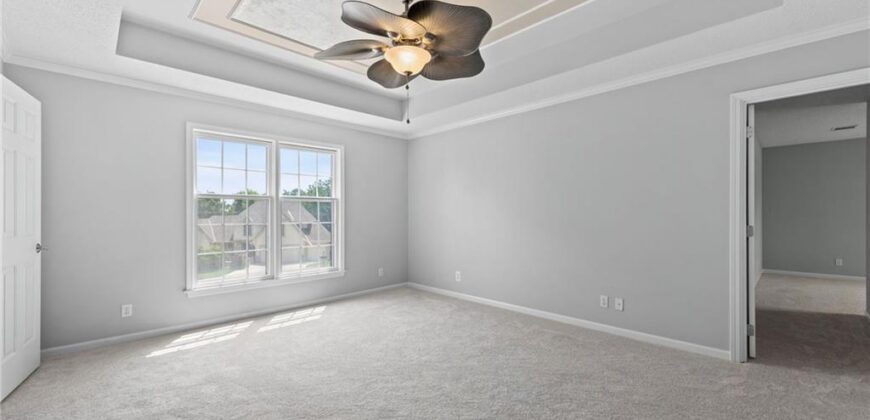 5404 Meadow Lake N/A, Parkville, MO 64152