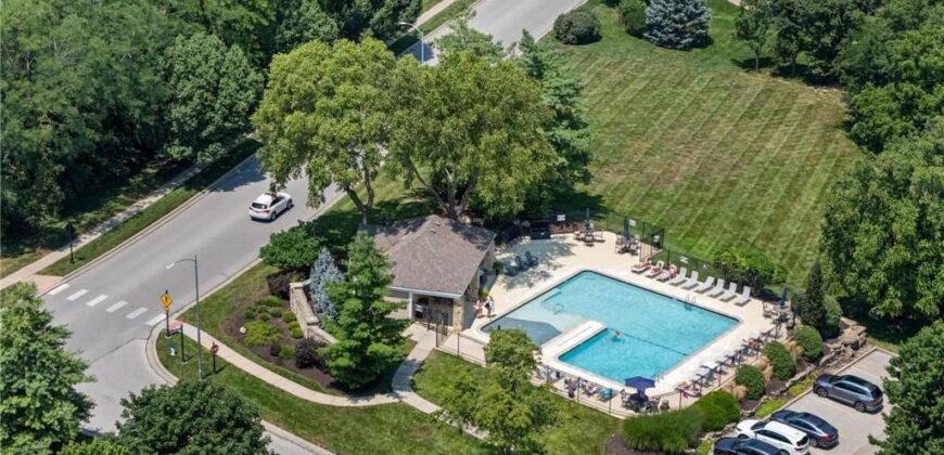 5404 Meadow Lake N/A, Parkville, MO 64152