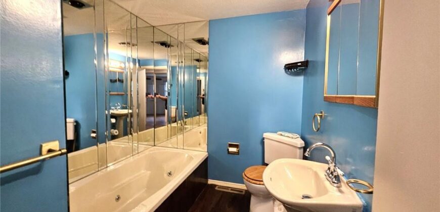 5831 N Ava Avenue, Kansas City, MO 64151