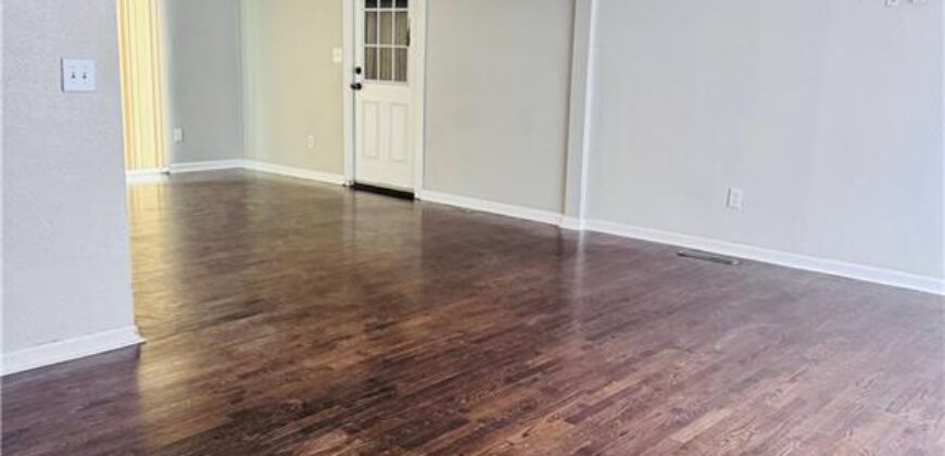 11010 N Holmes Street, Kansas City, MO 64155