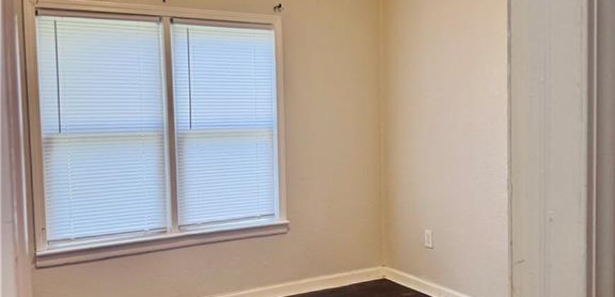 11010 N Holmes Street, Kansas City, MO 64155