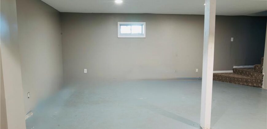 11010 N Holmes Street, Kansas City, MO 64155