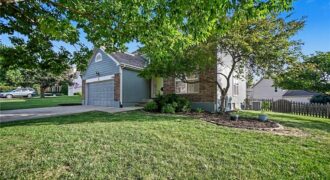 1058 Maple Woods Terrace, Liberty, MO 64068
