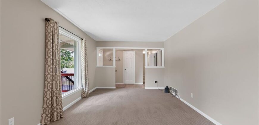 7401 N Strathbury Avenue, Kansas City, MO 64151
