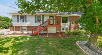 7401 N Strathbury Avenue, Kansas City, MO 64151