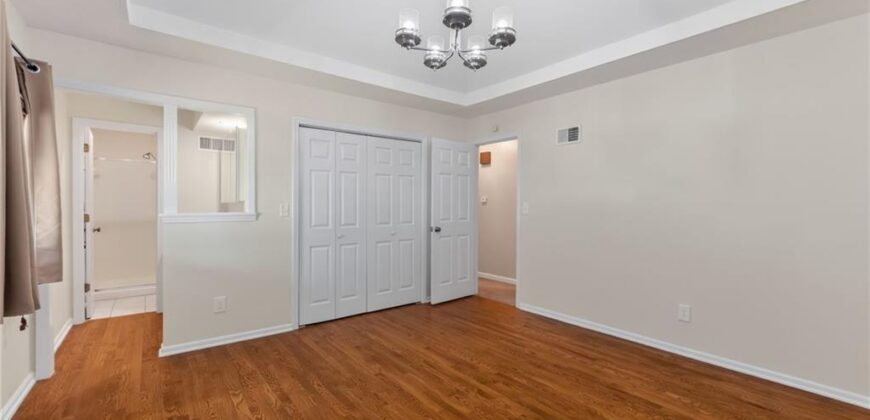 7401 N Strathbury Avenue, Kansas City, MO 64151