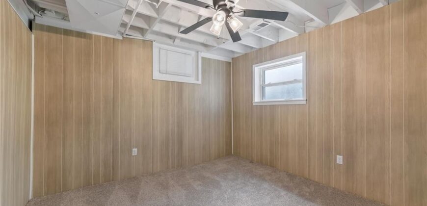 7401 N Strathbury Avenue, Kansas City, MO 64151