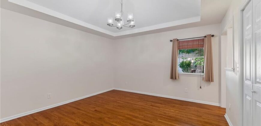 7401 N Strathbury Avenue, Kansas City, MO 64151