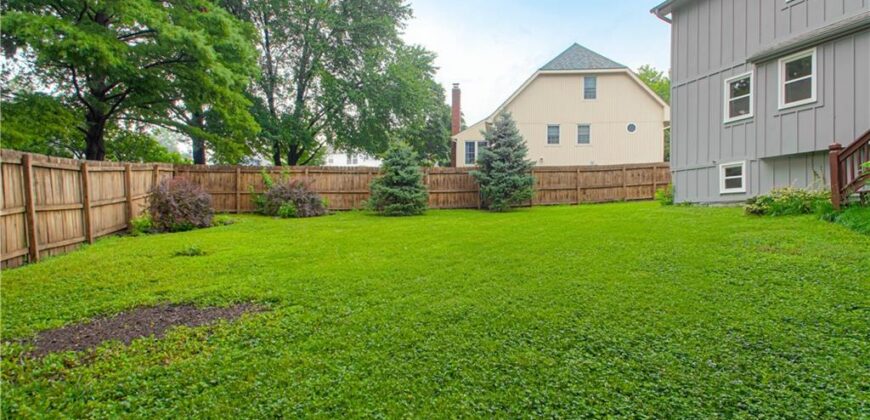 5624 N Gladstone Place, Gladstone, MO 64119