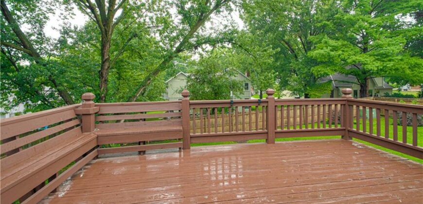 5624 N Gladstone Place, Gladstone, MO 64119