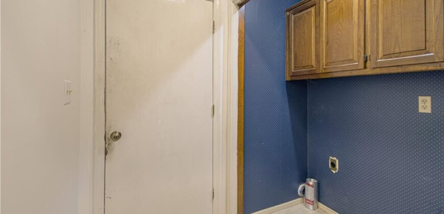 5624 N Gladstone Place, Gladstone, MO 64119