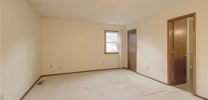 5624 N Gladstone Place, Gladstone, MO 64119