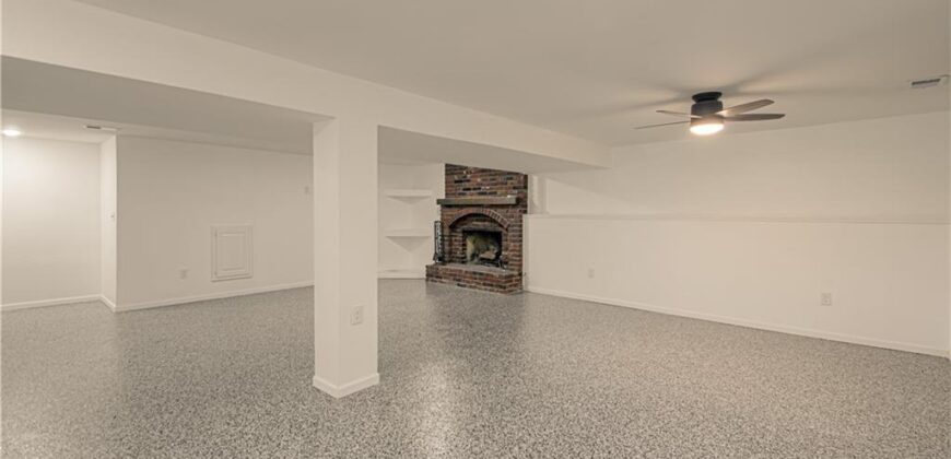 5624 N Gladstone Place, Gladstone, MO 64119