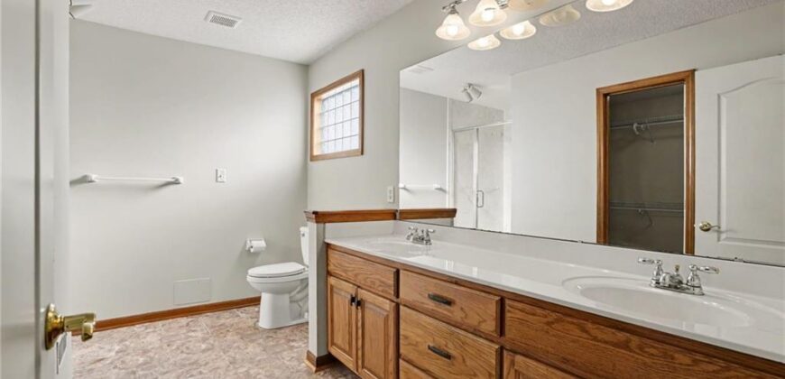 4805 NE 73rd Street, Kansas City, MO 64119