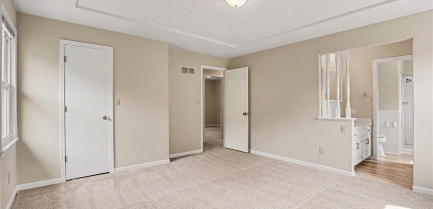 4905 NW 67th Street, Kansas City, MO 64151