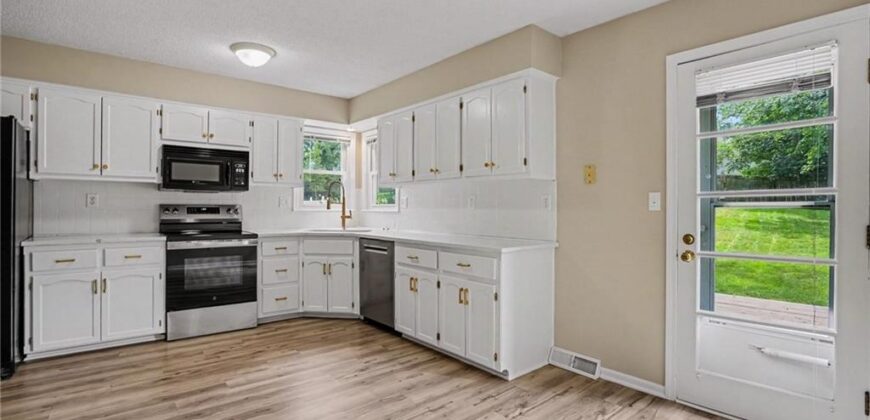 4905 NW 67th Street, Kansas City, MO 64151