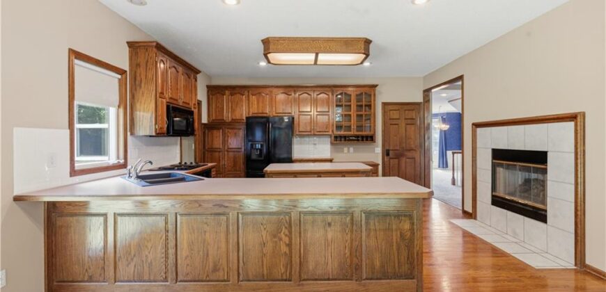 7706 N Montgall Avenue, Kansas City, MO 64119