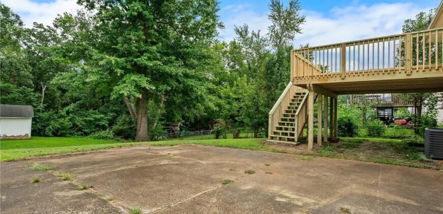 1229 Michele Drive, Excelsior Springs, MO 64024