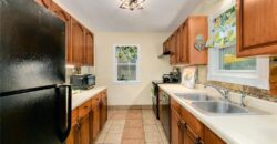 415 NE Moreland Drive, Oakwood Park, MO 64118