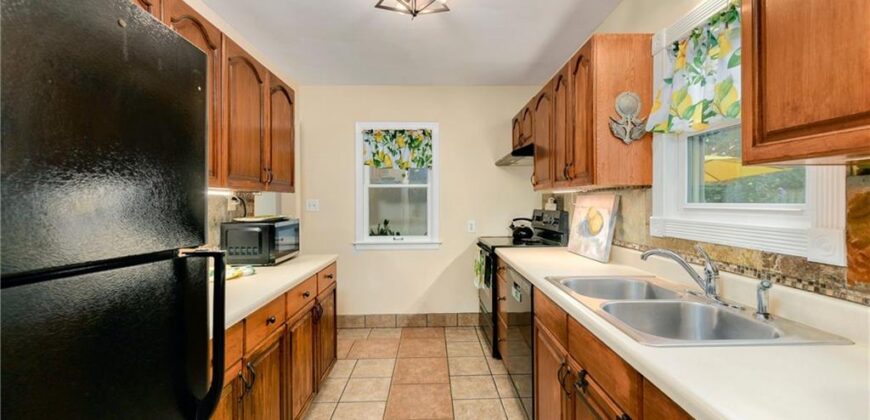 415 NE Moreland Drive, Oakwood Park, MO 64118