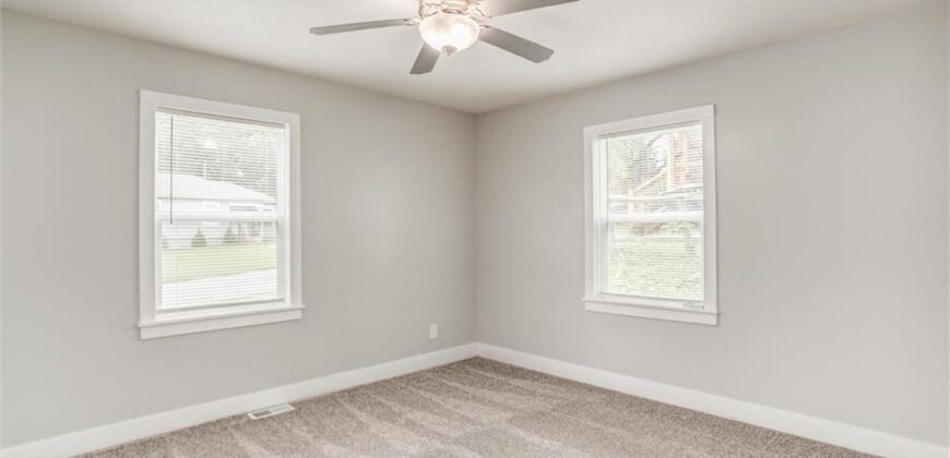 4552 N Locust Street, Kansas City, MO 64116