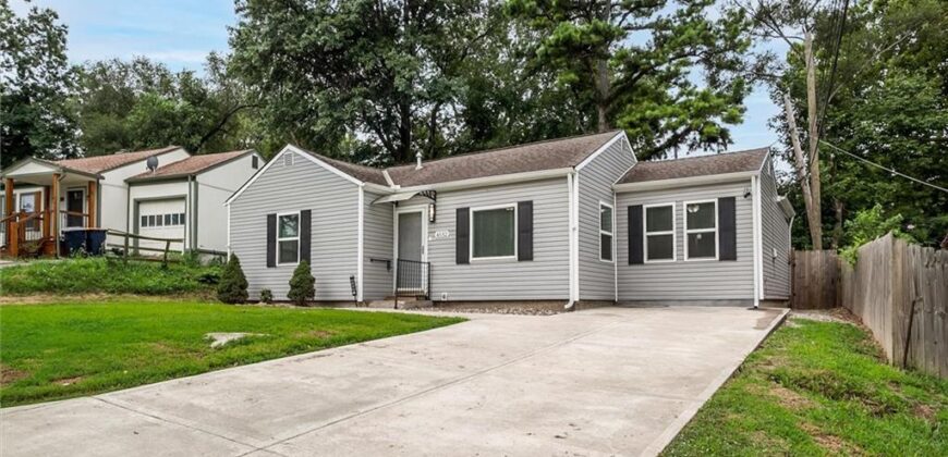 4552 N Locust Street, Kansas City, MO 64116