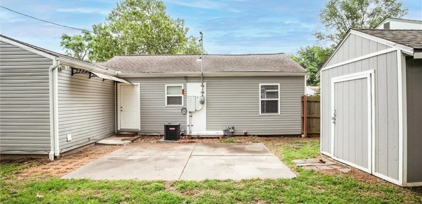 4552 N Locust Street, Kansas City, MO 64116