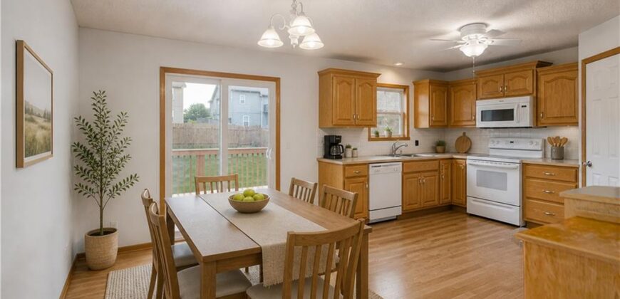 208 Hampton Drive, Smithville, MO 64089