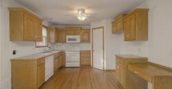 208 Hampton Drive, Smithville, MO 64089