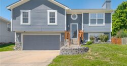 208 Hampton Drive, Smithville, MO 64089