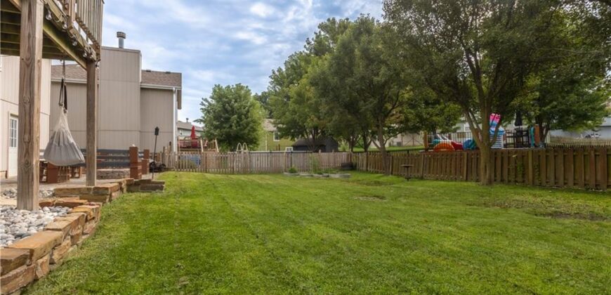 111 NW 114th Terrace, Kansas City, MO 64155