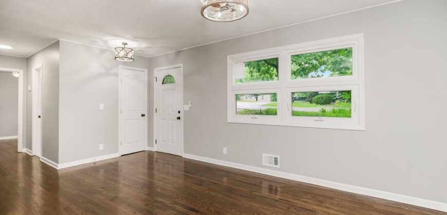 6807 N Walnut Street, Kansas City, MO 64118