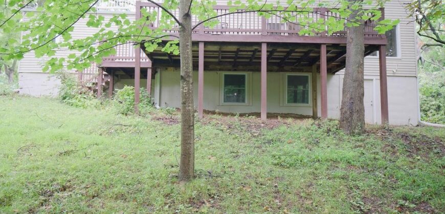6807 N Walnut Street, Kansas City, MO 64118