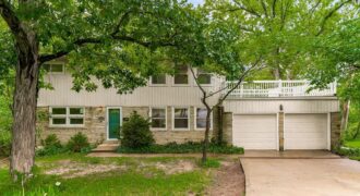6807 N Walnut Street, Kansas City, MO 64118