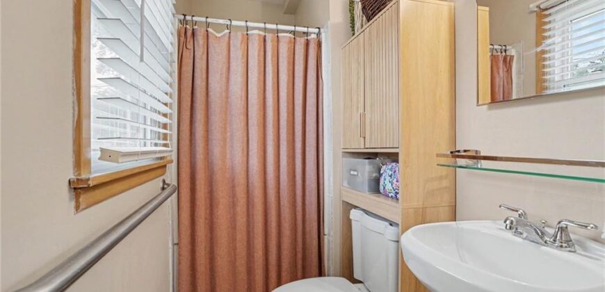 3110 NE 66TH Street, Gladstone, MO 64119