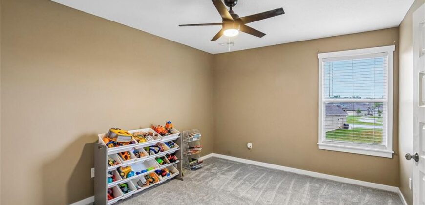 2100 Prairie Creek Drive, Kearney, MO 64060