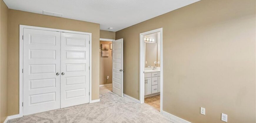 2100 Prairie Creek Drive, Kearney, MO 64060