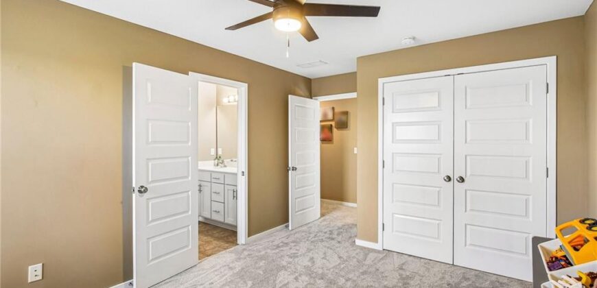 2100 Prairie Creek Drive, Kearney, MO 64060