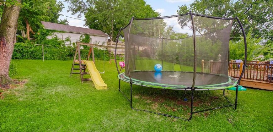 903 NE 67th Place, Gladstone, MO 64118