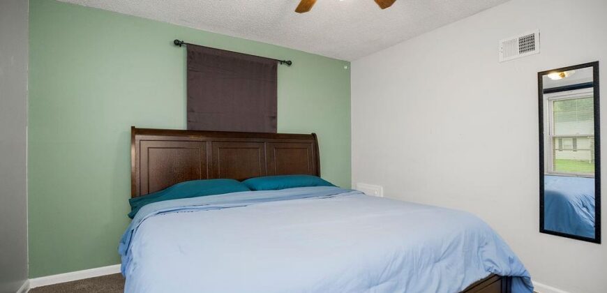903 NE 67th Place, Gladstone, MO 64118