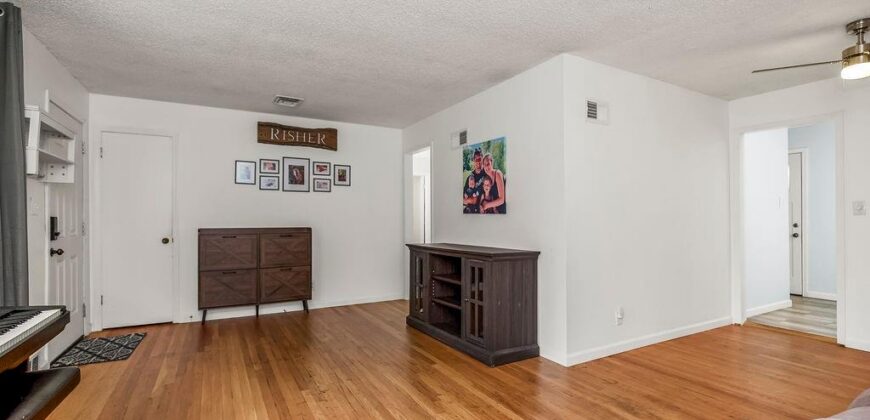 903 NE 67th Place, Gladstone, MO 64118